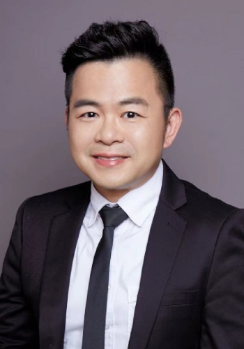 殷承华 殷承华