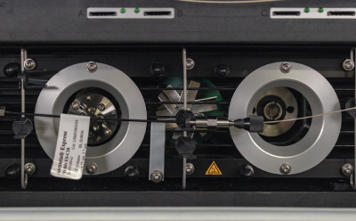 Capillary U/HPLC column connected to a Thermo Fisher Scientific® Ultimate 3000 capillary U/HPLC system. Complete system Capillary U/HPLC column connected to a Thermo Fisher Scientific® Ultimate 3000 capillary U/HPLC system. Complete system.
