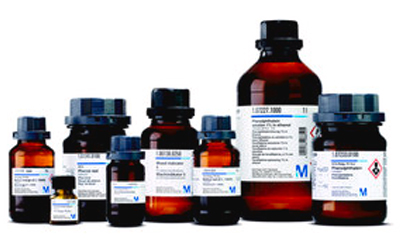 A collection of seven brown glass indicator bottles with white labels, varying in size, arranged in a row against a white background. A collection of seven brown glass indicator bottles with white labels, varying in size, arranged in a row against a white background.