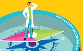 卡通风格图像：一名身着白大褂的男子站在巨型罗盘上，罗盘指针指向"监管协调"。