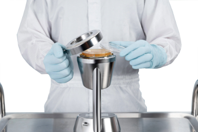 MAS-100 Sirius<sup>®</sup> Microbial Air Sampler The MAS-100 Sirius® microbial air sampler features a size-adaptable stainless steel plate holder which can be adjusted without tools to fit agar plates from 55 to 90 mm.