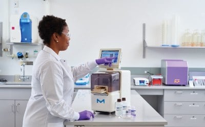 The Auto2D® 2-D Electrophoresis Device provides a fully automatable user-friendly solution for highly reproducible, rapid results and analysis.