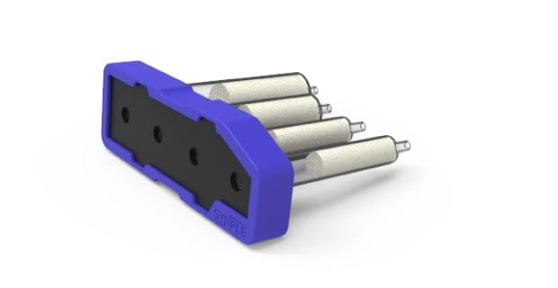 Dark blue Synple Mitsunobu cartridge with a black center and four reagent vials.