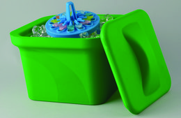 Magic Touch 2™ mini ice pan with lid capacity 1.0 L, green, pack of 1 ea