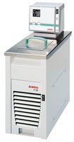 Julabo&#174; HighTech series refrigerated/heating circulator F25-HE, AC/DC input 230 V AC, volume 4.5&#160;L, temp. range -28-200 °C